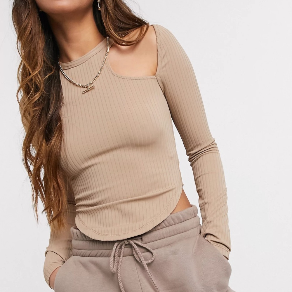 New with Tag ASOS 4505 long sleeve T-shirt with shoulder cutout detail